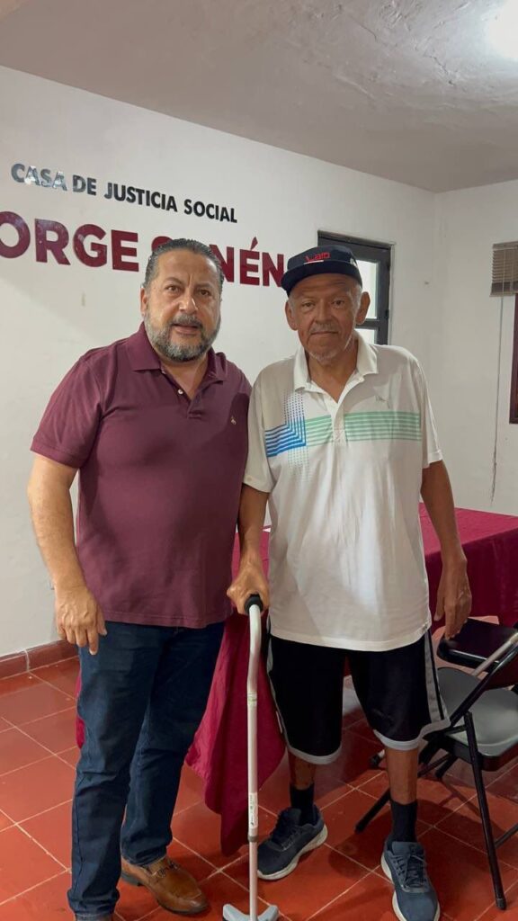 Jorge Sanén escucha y atiende al pueblo de Cancún en la Casa de la Justicia Social