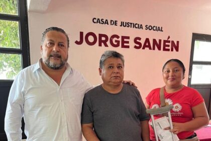 Jorge Sanén escucha y atiende al pueblo de Cancún en la Casa de la Justicia Social