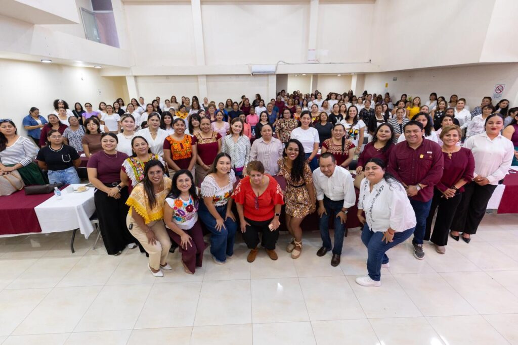 Lleno total en la formación política para mujeres encabezada por Johana Acosta