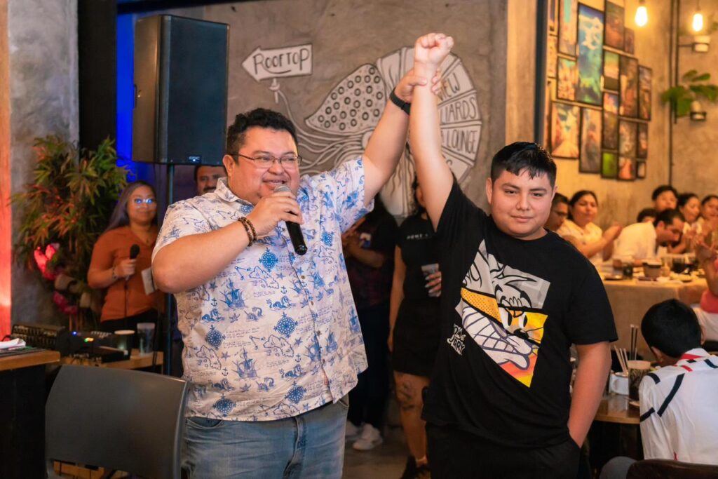 Gobierno municipal reconoce a para atletas cozumeleños su esfuerzo, disciplina y constancia