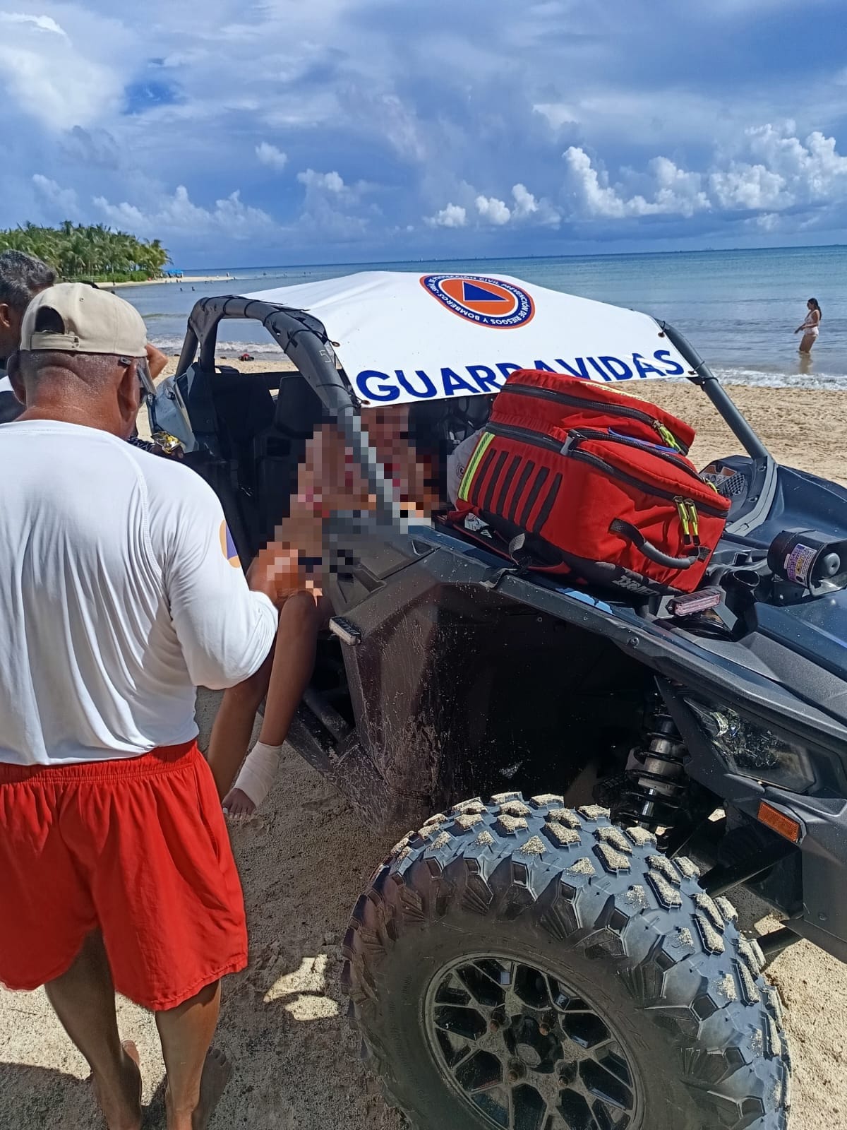 Gobierno de Estefanía Mercado protege a las familias playenses y vacacionistas ante emergencias