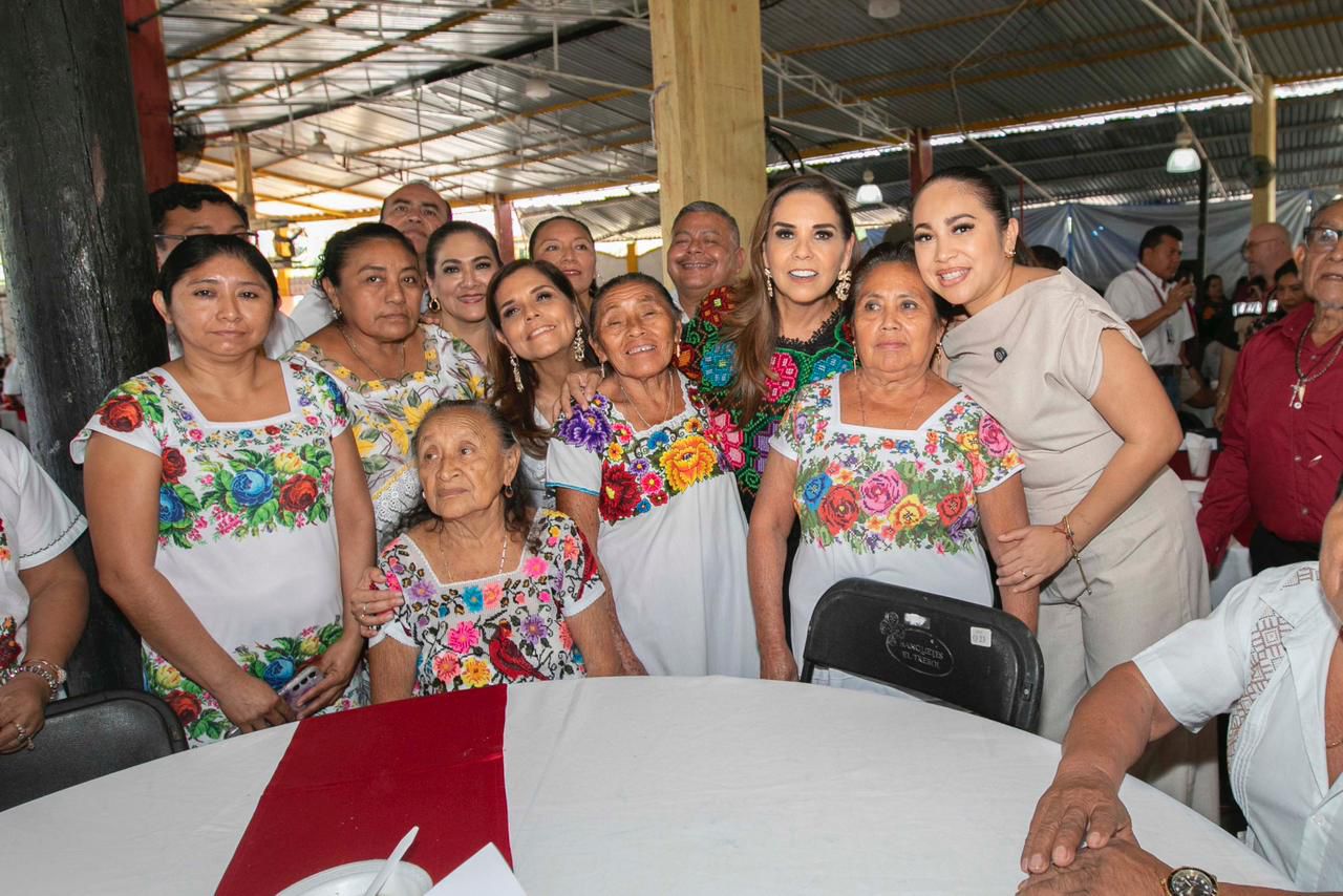 Mara Lezama y Mary Hernández enaltecen cultura maya ante dignatarios de Quintana Roo