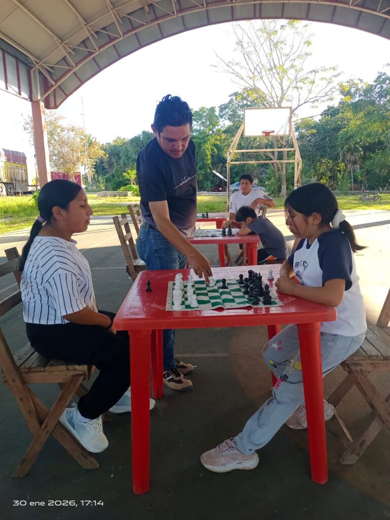 Gobierno Municipal promueve valores culturales en la niñez de Uh-May: impulsa el arte y la pintura a base de técnicas