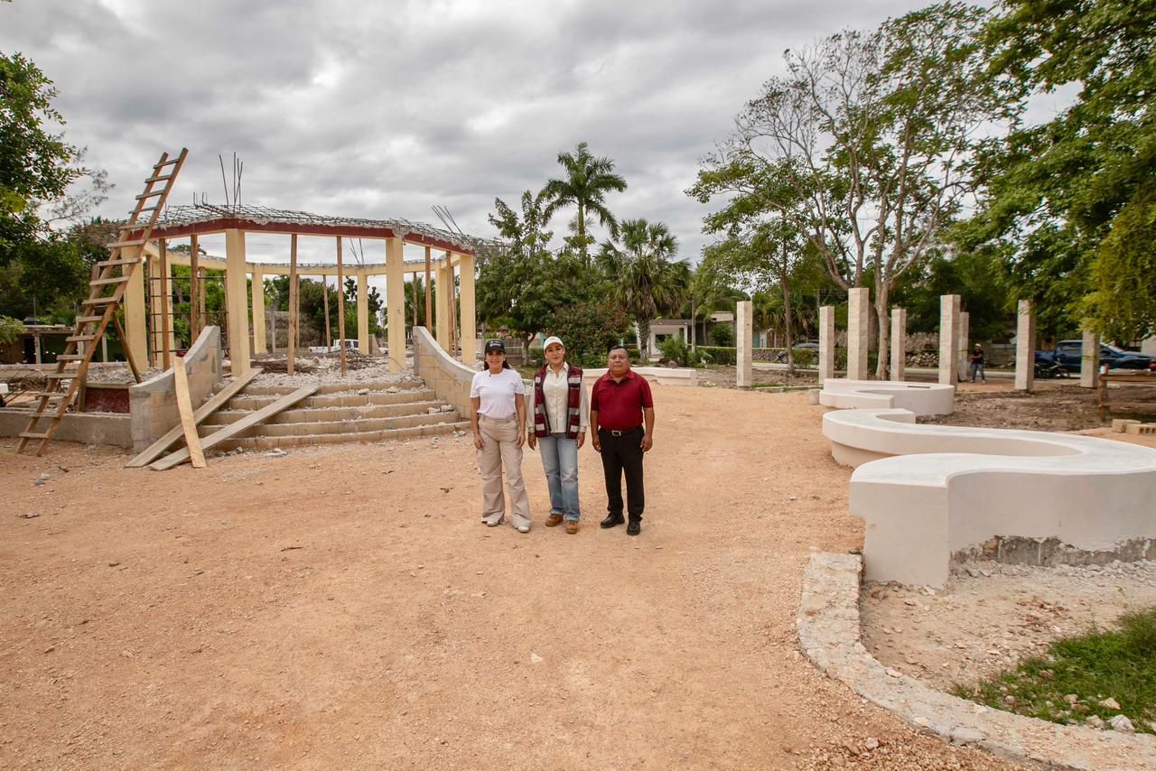 Con avance significativo, Mary Hernández supervisa trabajos de moderno parque en la alcaldía de Señor