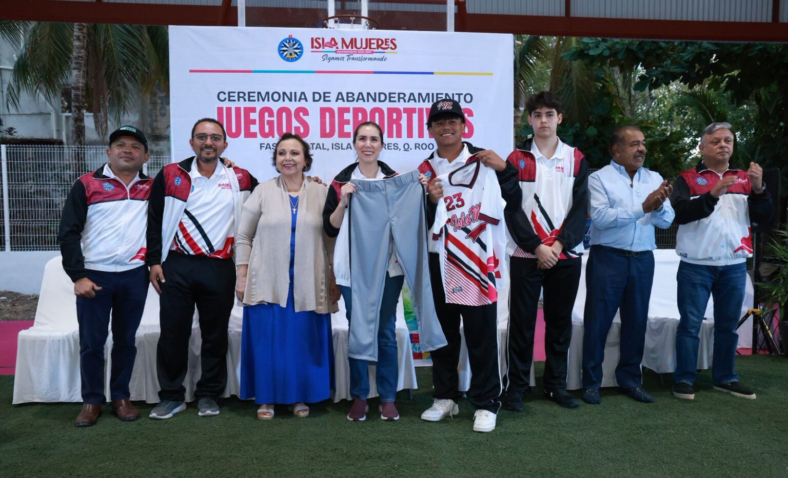 Gobierno de Atenea Gómez Ricalde inicia registro del programa “Isleña de Corazón 2026”