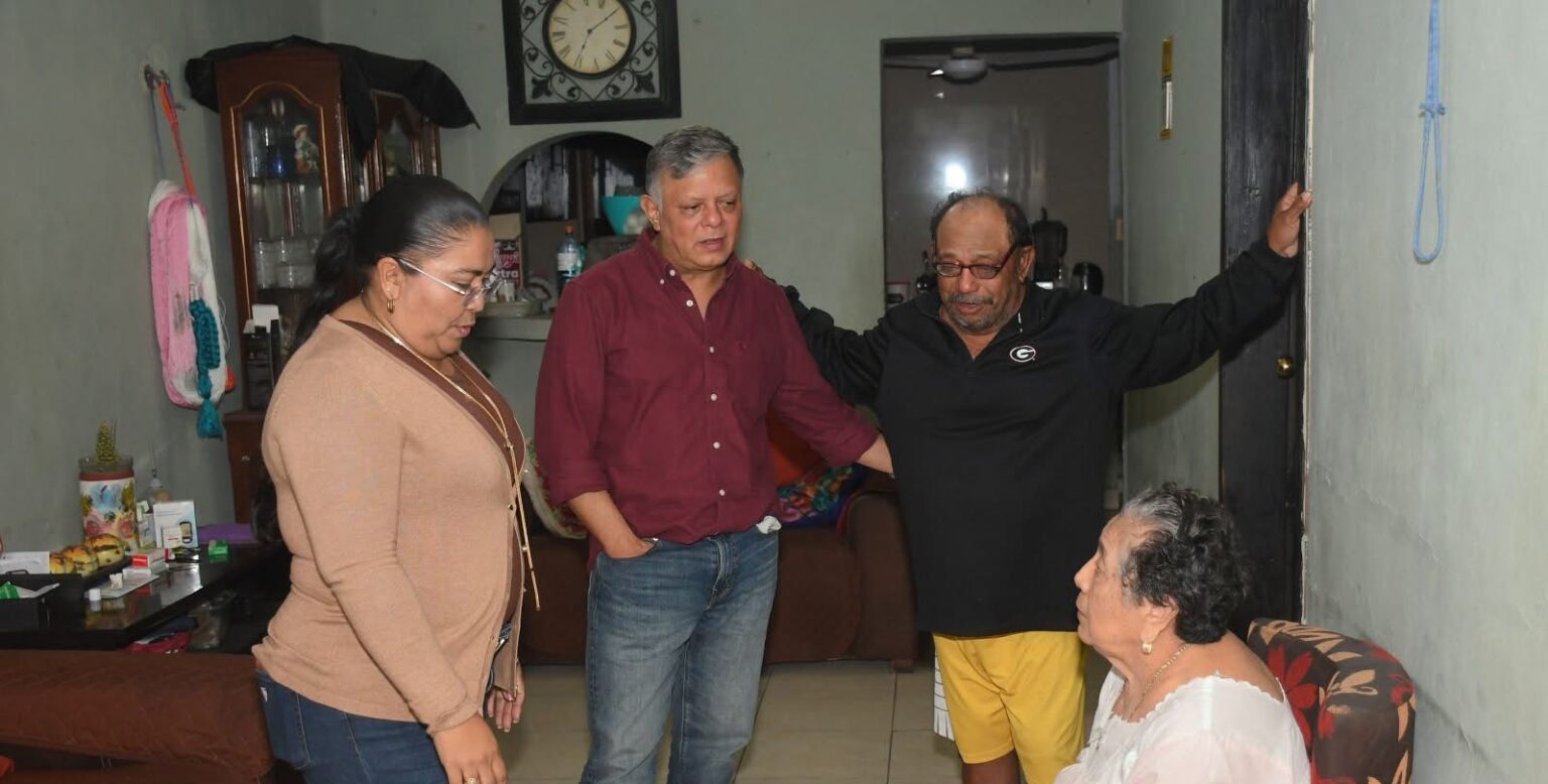 Pepe Aguilar consolida con su experiencia cercanía ciudadana en la ruta de la Transformación de Isla Mujeres 