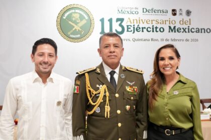 Renán Sánchez Tajonar acompaña a la Gobernadora Mara Lezama en el CXIII Aniversario del Ejército Mexicano