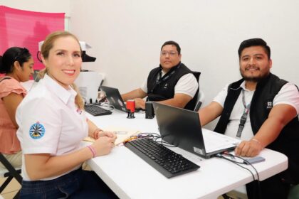Atenea Gómez Ricalde gestiona atención del SAT en Isla Mujeres