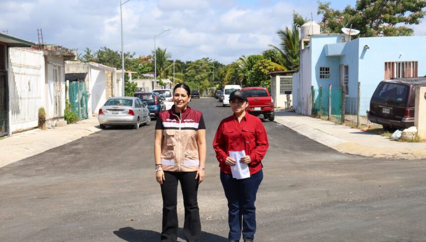 Estefanía Mercado pavimenta 8000 metros cuadrados de vialidad en Villamar 2