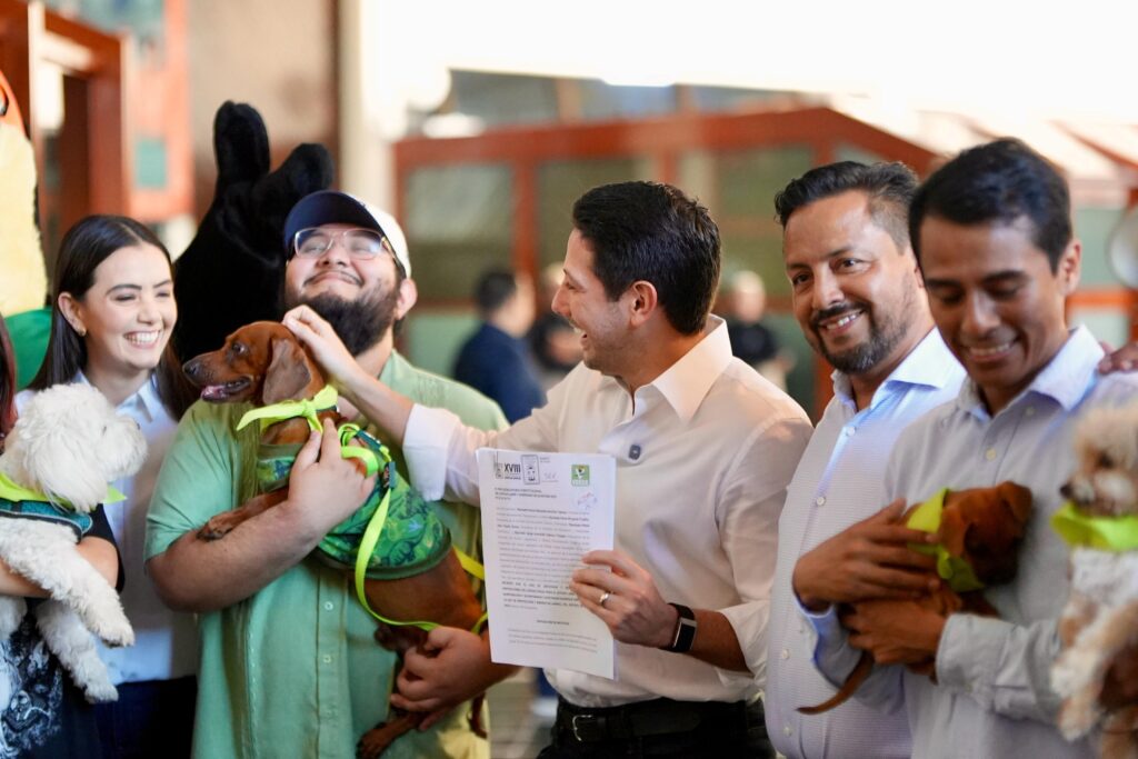 Renán Sánchez Tajonar y la bancada del Partido Verde presentan iniciativa para fortalecer la responsabilidad en el manejo de animales en Quintana Roo