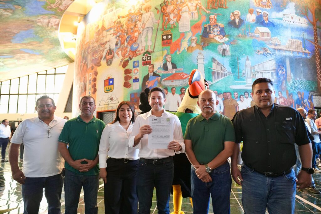Renán Sánchez Tajonar y la bancada del Partido Verde presentan iniciativa para fortalecer la responsabilidad en el manejo de animales en Quintana Roo