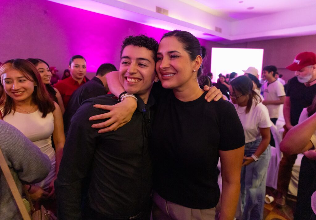 Con respaldo de Estefanía Mercado, el foro “Transformación por México” de Patricia Armendáriz inspira a jóvenes de Playa del Carmen