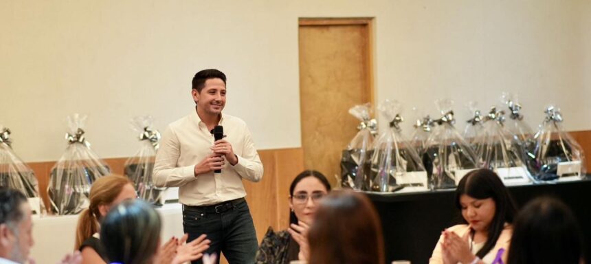 Renán Sánchez Tajonar encabeza actividades del Congreso en el marco del Parlamento de Mujeres de Quintana Roo