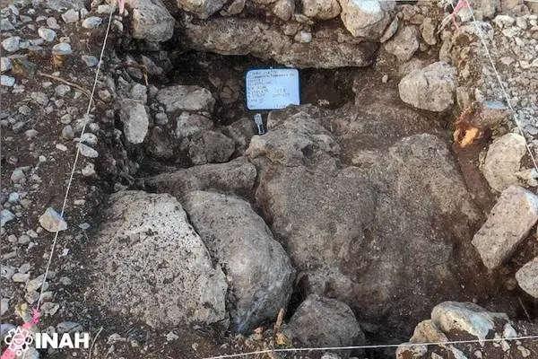 Hallan espacio ritual maya del Preclásico Medio/Tardío en Yucatán