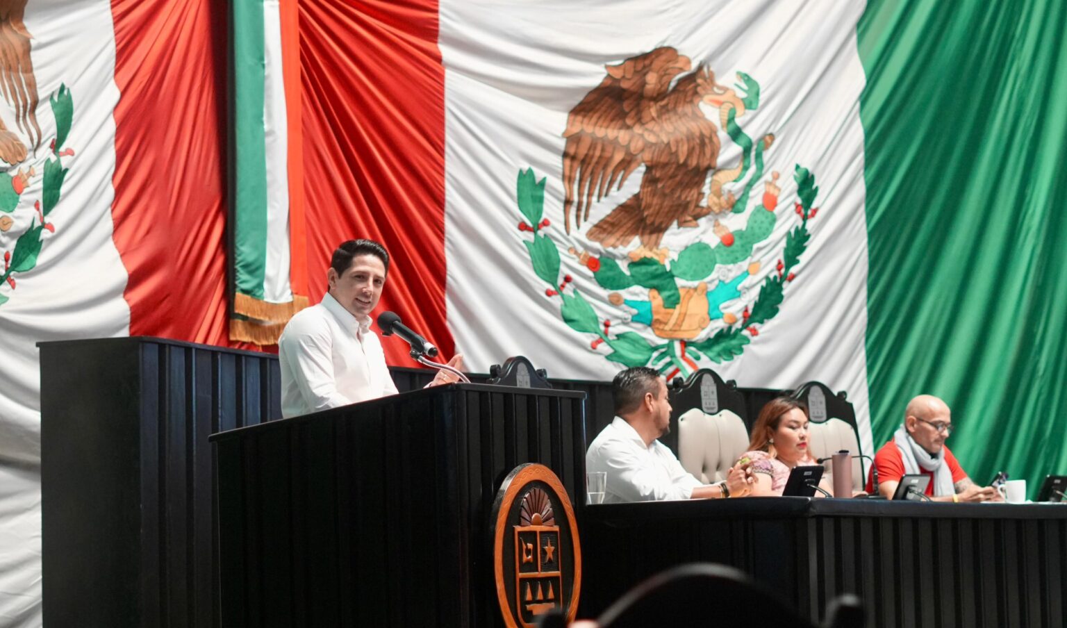 Fortalece Congreso de Quintana Roo la protección animal y la responsabilidad de los dueños: Renán Sánchez Tajonar