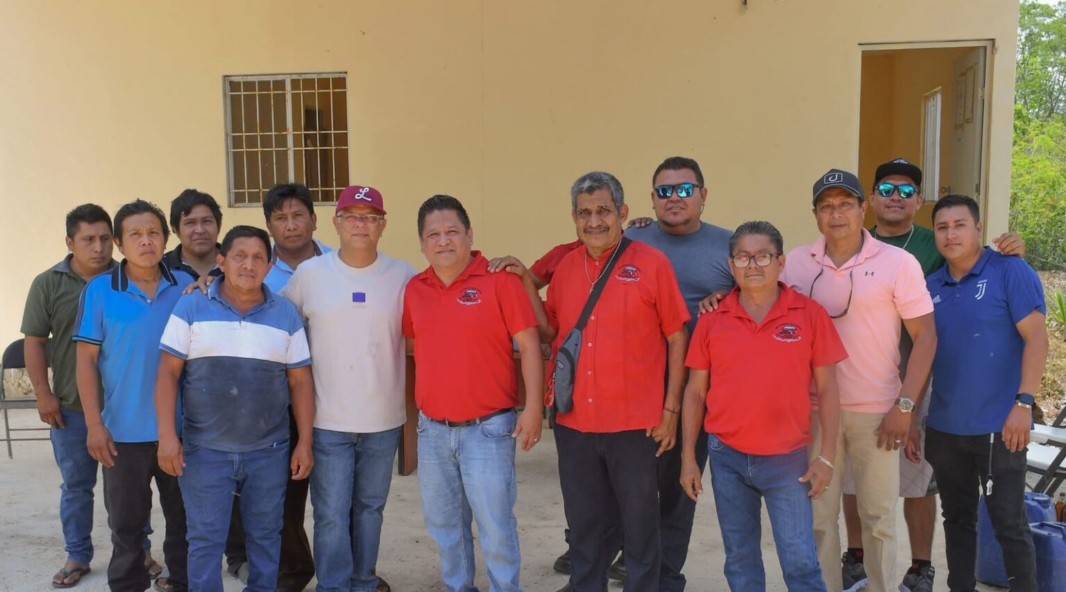 Pepe Aguilar mantiene en territorio la ruta de la Transformación en Isla Mujeres