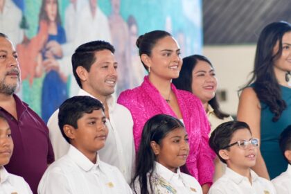 Renán Sánchez Tajonar da la bienvenida a niñas y niños del Parlamento Infantil