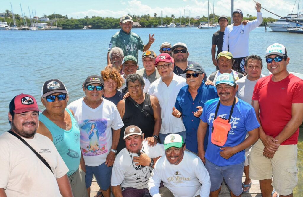 Pepe Aguilar pasó firme en territorio y la ruta de la Transformación en Isla Mujeres