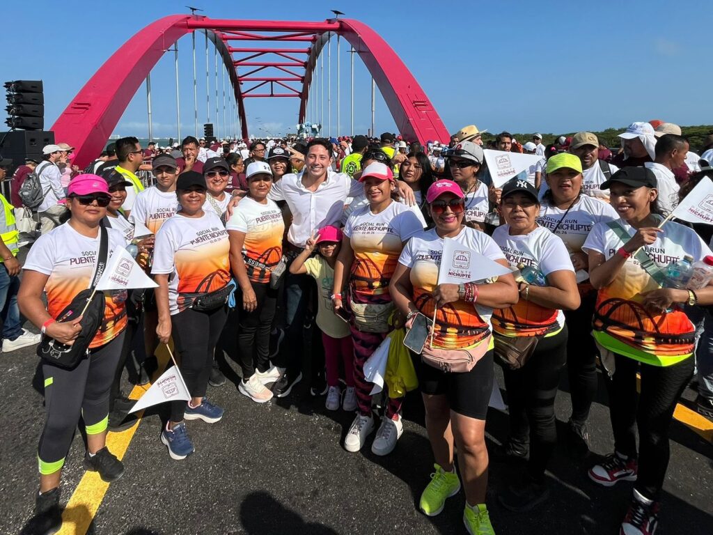 Reconoce Renán Sánchez inauguración del Puente Nichupté como obra histórica para Quintana Roo