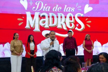 Sanén celebra en grande a madres Cancunenses