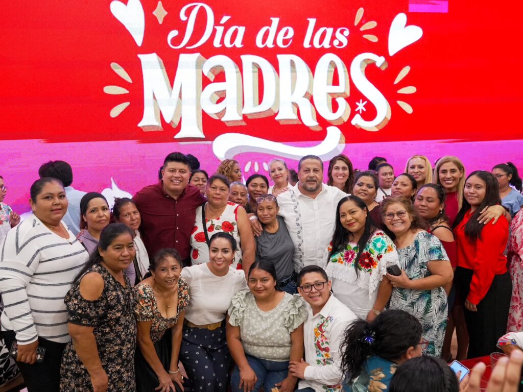 Sanén celebra en grande a madres Cancunenses