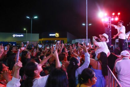 Gobierno de Estefanía Mercado celebra en grande a las mamás de Playa del Carmen