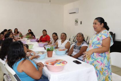 CIAM festeja a Mujeres Emprendedoras del Mercado Violeta por el Dia de las Madres
