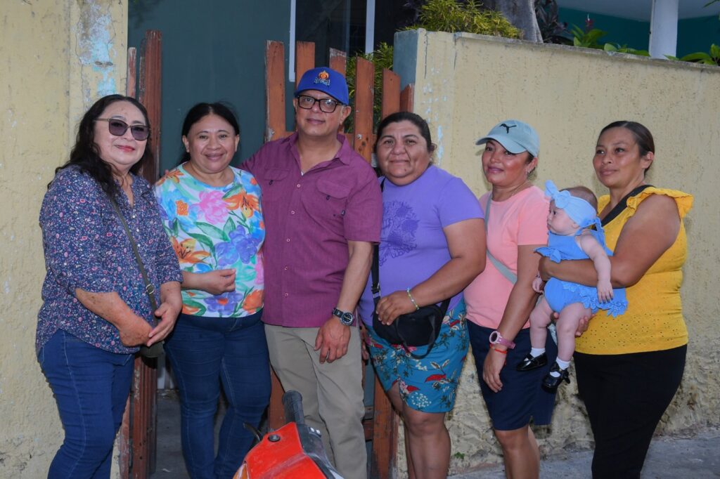 Entre tradición, comunidad y cercanía, Pepe Aguilar consolida el pulso social de Isla Mujeres