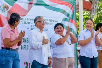 motiva y refrenda su apoyo a la niñez de Isla Mujeres