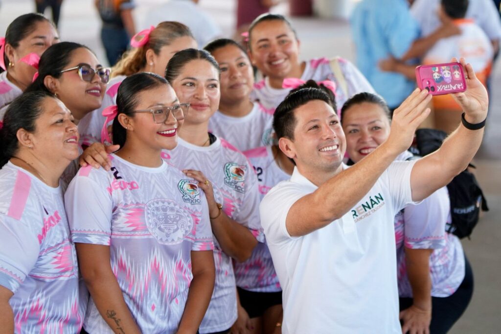 Renán Sánchez Tajonar reconoce la labor del magisterio en el arranque de los Juegos Deportivos, Culturales y Artísticos de los Trabajadores de la Educación