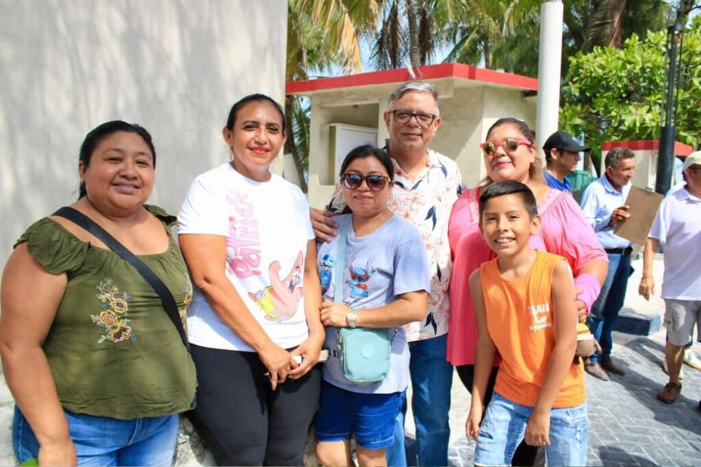 Pepe Aguilar impulsa comunidad, espacios públicos y oportunidades para las familias de Isla Mujeres