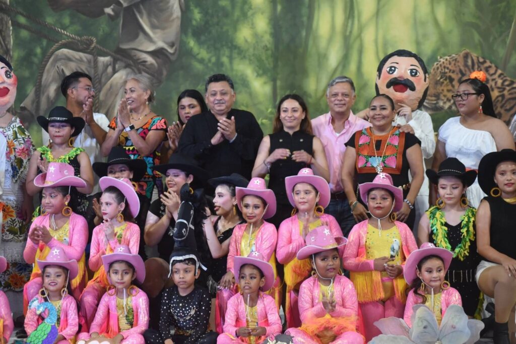 Pepe Aguilar impulsa la transformación fortaleciendo la comunidad, la educación y la identidad de Isla Mujeres