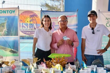 Pepe Aguilar impulsa la transformación fortaleciendo la comunidad, la educación y la identidad de Isla Mujeres