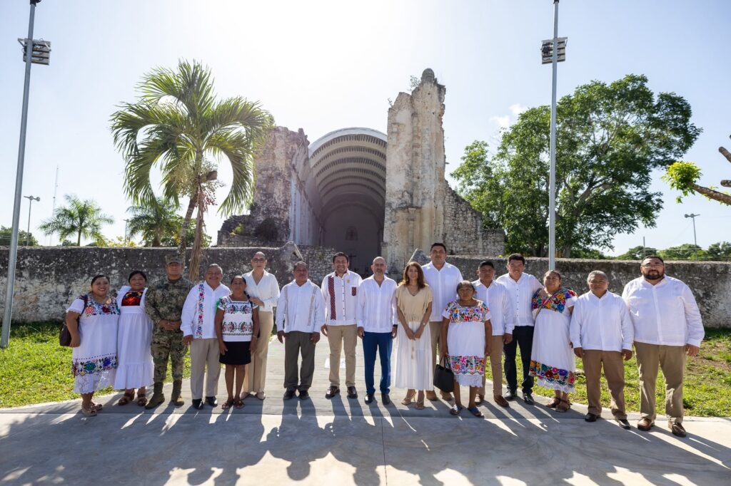 Conmemoran en Tihosuco el Día Estatal de la Lucha Social Maya